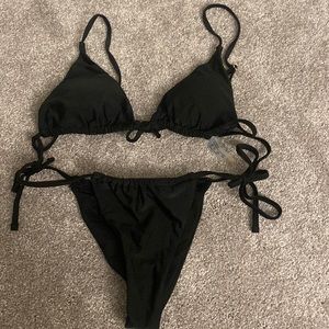 High cut strappy black bikini